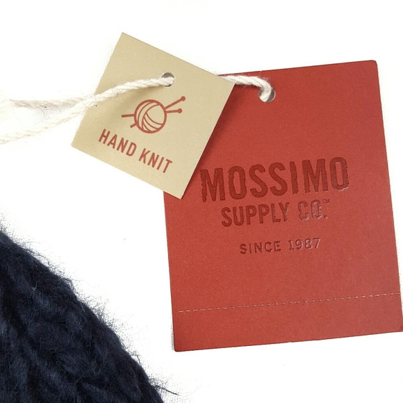 NWT Beanie & Fingerless Glove Set - Picture 4 of 7